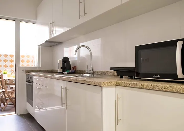 西蒙宾客公寓 4* 波尔图