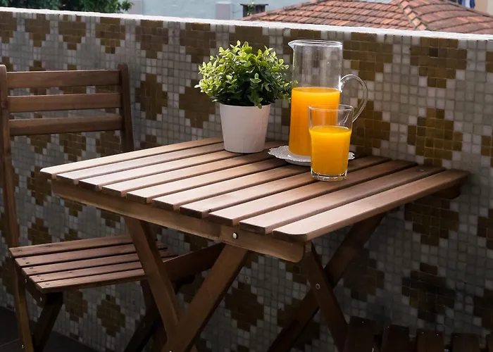 Simon Guest Pensión