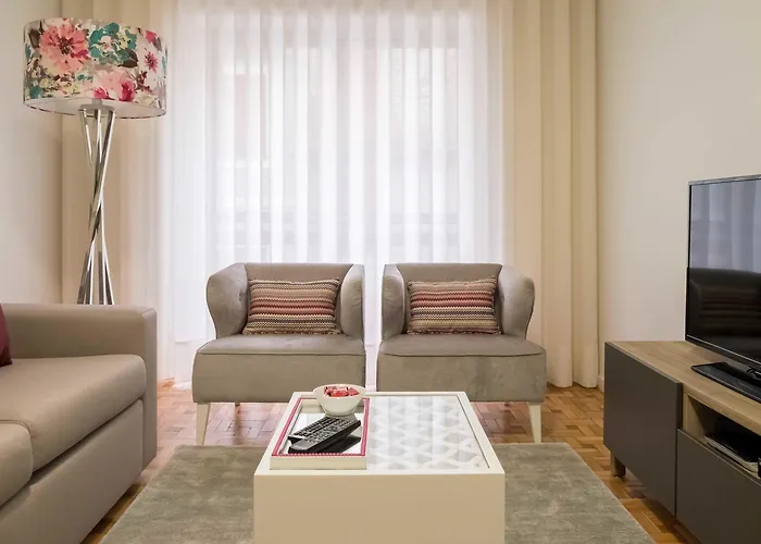 Simon Guest Pensión 4*