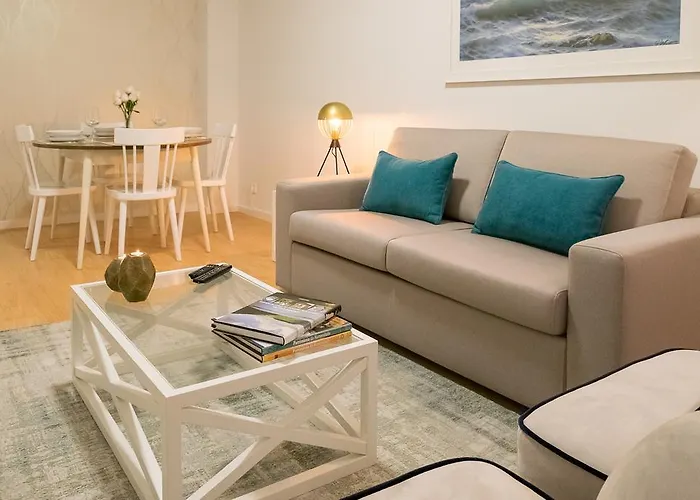 Simon Guest Pensión